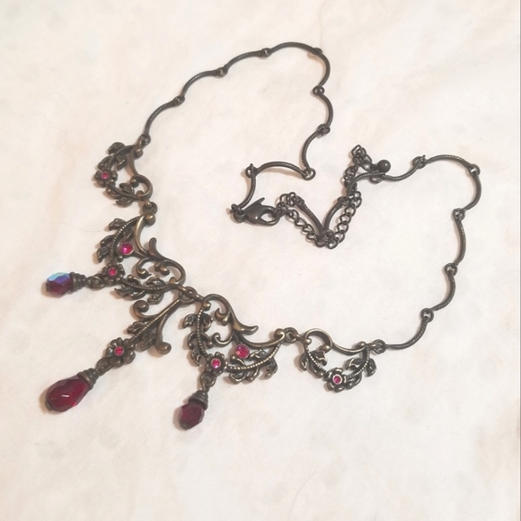 RARE VINTAGE AVON Victorian Revival Filigree AB Crystal Necklace - Picture 5 of 7